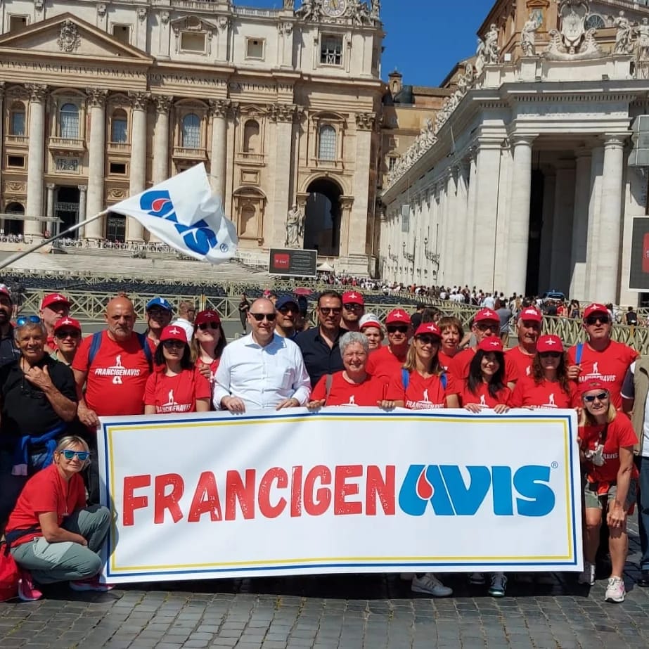 FrancigenAVIS foto di gruppo a Roma